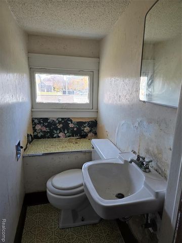 939 Backus Street, Jackson, MI 49202