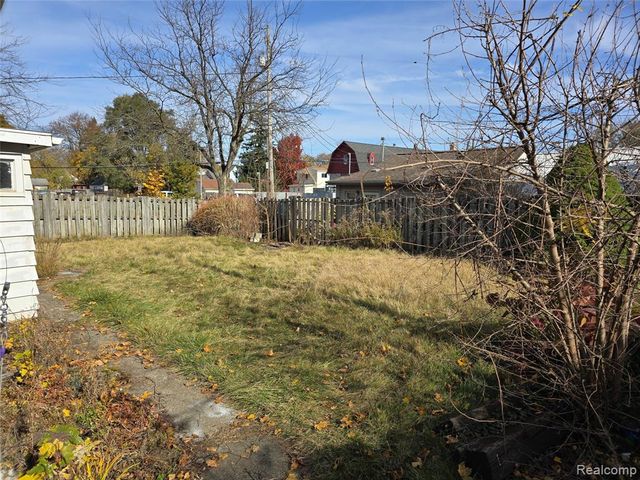 939 Backus Street, Jackson, MI 49202