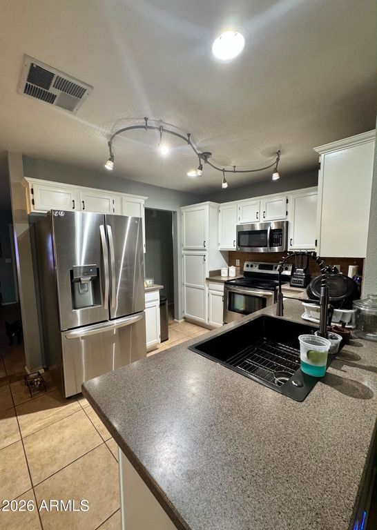 3152 W CREST Lane, Phoenix, AZ 85027 — exterior