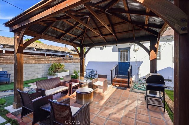 7455 Blewett Avenue, Van Nuys, CA 91406