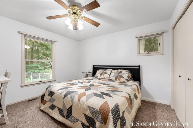 18362 168th Avenue, Spring Lake Twp, MI 49456