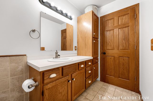 18362 168th Avenue, Spring Lake Twp, MI 49456