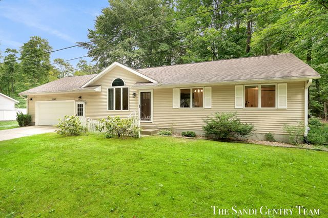 18362 168th Avenue, Spring Lake Twp, MI 49456