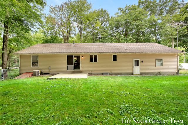 18362 168th Avenue, Spring Lake Twp, MI 49456