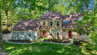 586 BERWYN BAPTIST ROAD, Devon, PA 19333