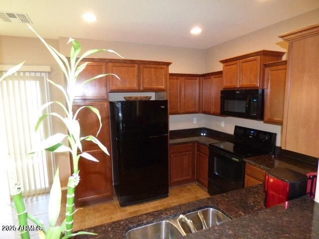 1958 W BUSONI Place, Phoenix, AZ 85023