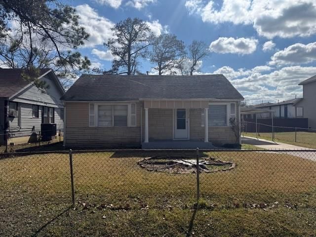 3714 Christie Street, Houston, TX 77026