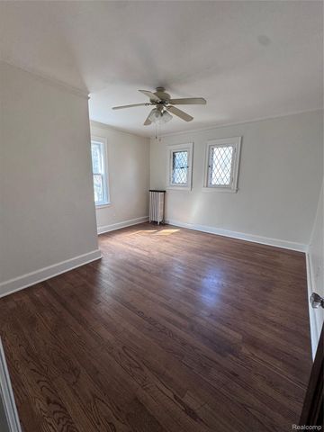 16814 Parkside Street, Detroit, MI 48221