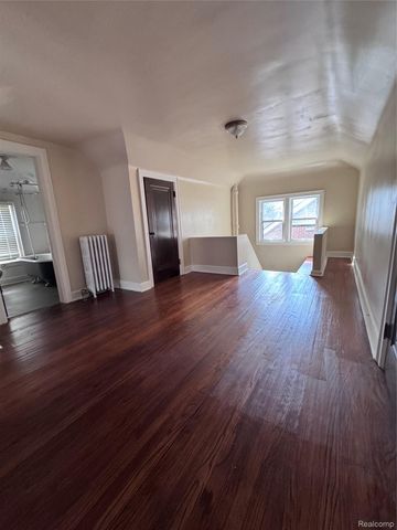 16814 Parkside Street, Detroit, MI 48221