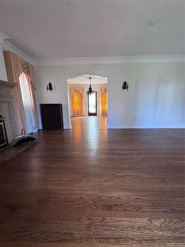 16814 Parkside Street, Detroit, MI 48221