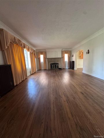 16814 Parkside Street, Detroit, MI 48221