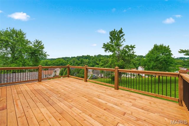 805 Sundance Court, Fenton, MO 63026