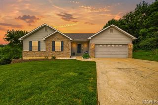 805 Sundance Court, Fenton, MO 63026