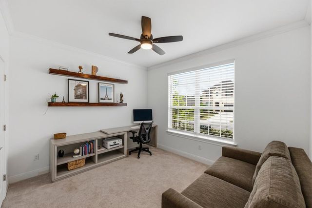 6700 Cliff Rose DR, Spicewood, TX 78669