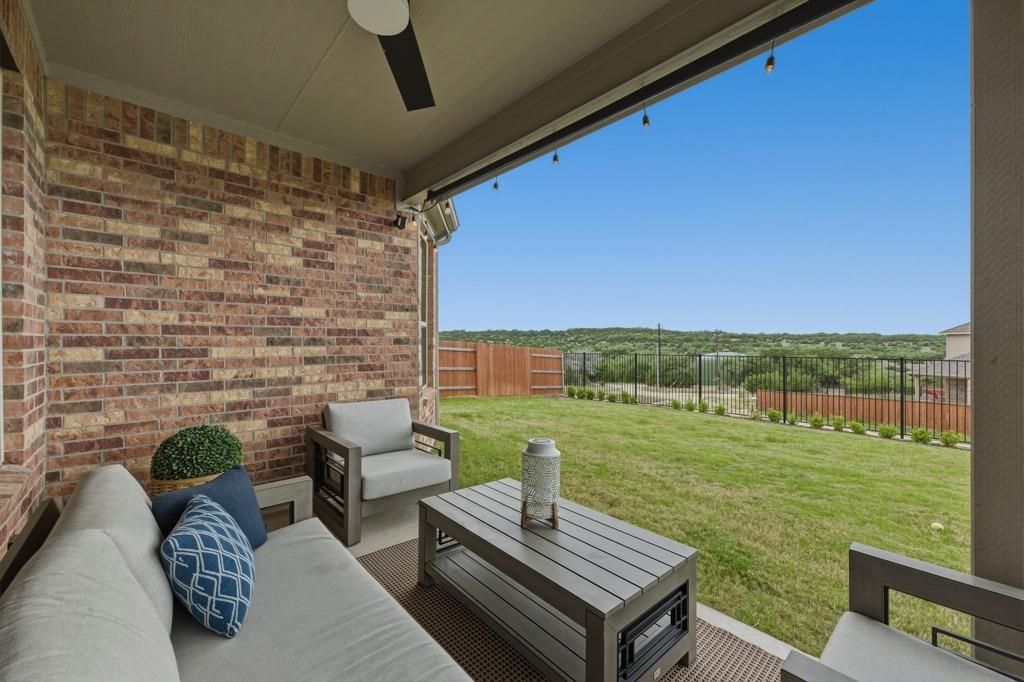 6700 Cliff Rose DR, Spicewood, TX 78669