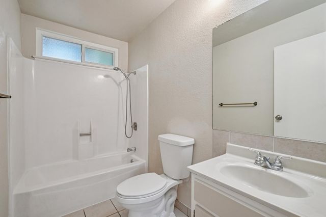 4117 Ashgrove Way, Sacramento, CA 95826