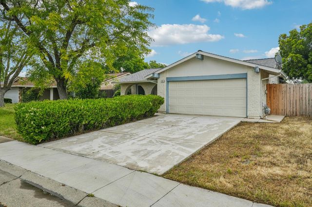 4117 Ashgrove Way, Sacramento, CA 95826