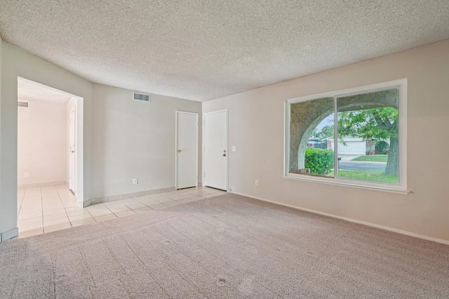 4117 Ashgrove Way, Sacramento, CA 95826