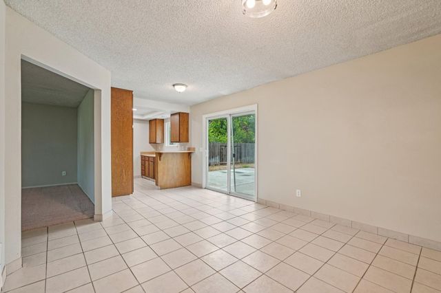 4117 Ashgrove Way, Sacramento, CA 95826