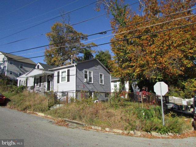 1629 QUARTER AVE, Capitol Heights, MD 20743