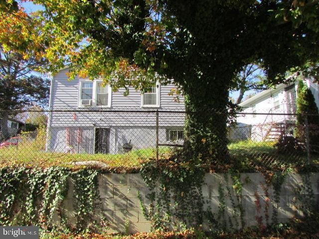 1629 QUARTER AVE, Capitol Heights, MD 20743