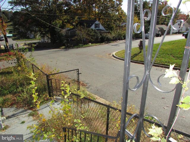 1629 QUARTER AVE, Capitol Heights, MD 20743