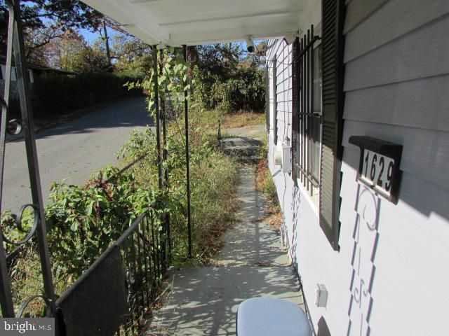 1629 QUARTER AVE, Capitol Heights, MD 20743