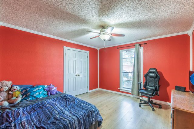 3105 Oakridge Drive, Corsicana, TX 75110