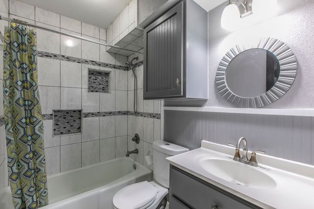 3105 Oakridge Drive, Corsicana, TX 75110