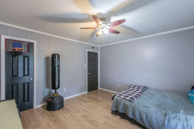 3105 Oakridge Drive, Corsicana, TX 75110