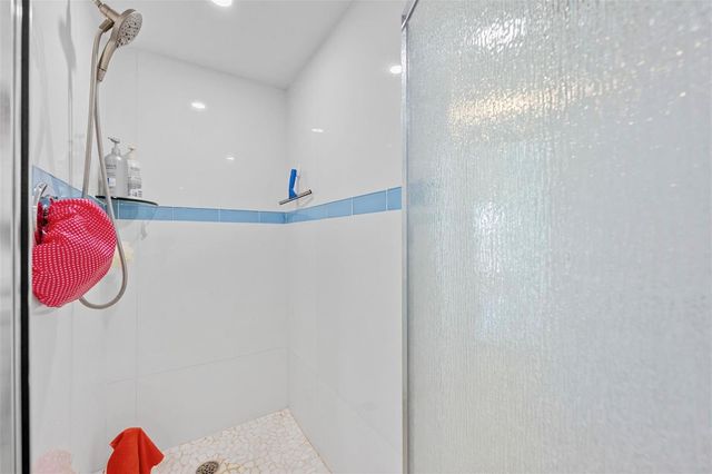 2202 S Cypress Bend Drive 606, Pompano Beach, FL 33069