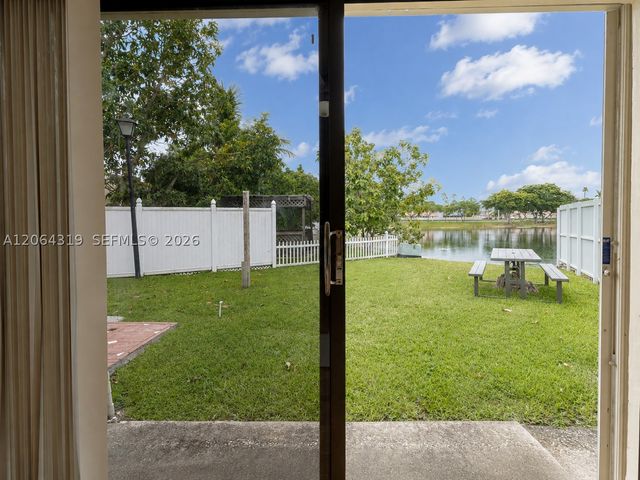 18772 NW 80th Ct, Hialeah, FL 33015