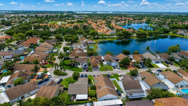 18772 NW 80th Ct, Hialeah, FL 33015