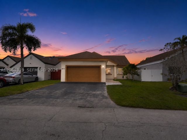 18772 NW 80th Ct, Hialeah, FL 33015