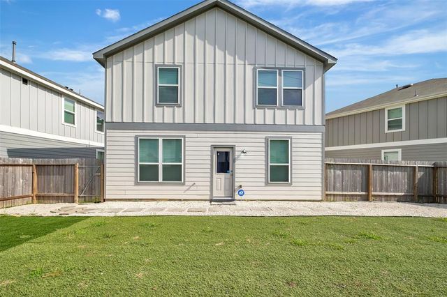 11722 Braemar Village Dr, Tomball, TX 77375