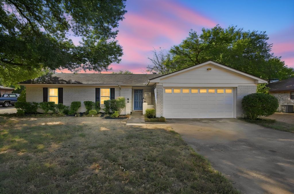1215 Cindy Lane, Cleburne, TX 76033 — photo 3