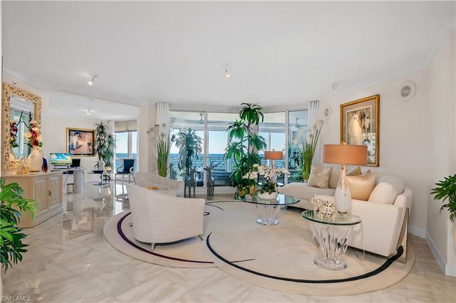 4021 Gulf Shore BLVD N # 903, Naples, FL 34103