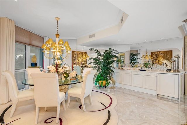 4021 Gulf Shore BLVD N # 903, Naples, FL 34103