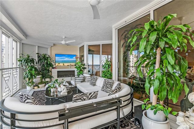 4021 Gulf Shore BLVD N # 903, Naples, FL 34103