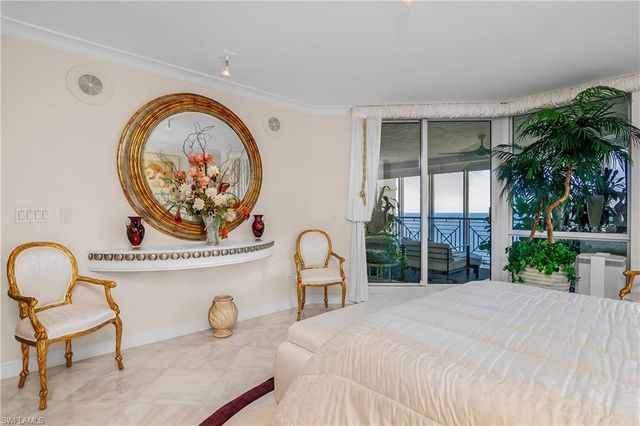 4021 Gulf Shore BLVD N # 903, Naples, FL 34103