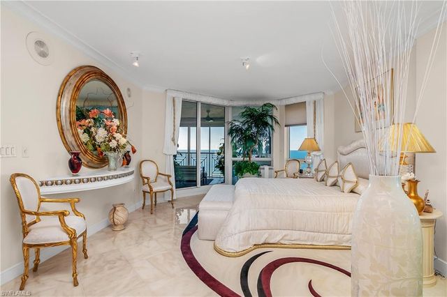 4021 Gulf Shore BLVD N # 903, Naples, FL 34103