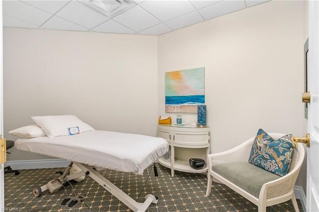 4021 Gulf Shore BLVD N # 903, Naples, FL 34103