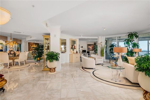 4021 Gulf Shore BLVD N # 903, Naples, FL 34103