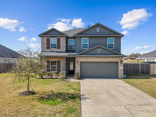 297 Twin Lakes Boulevard W, West Columbia, TX 77486