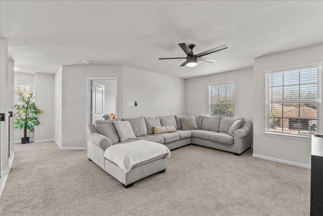 297 Twin Lakes Boulevard W, West Columbia, TX 77486