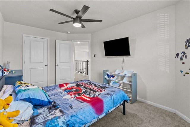 297 Twin Lakes Boulevard W, West Columbia, TX 77486