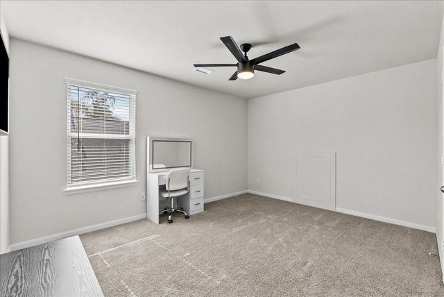 297 Twin Lakes Boulevard W, West Columbia, TX 77486