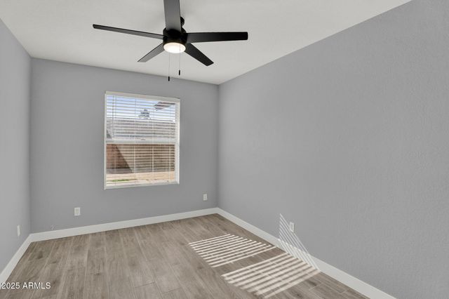 7001 W NORTH Lane, Peoria, AZ 85345