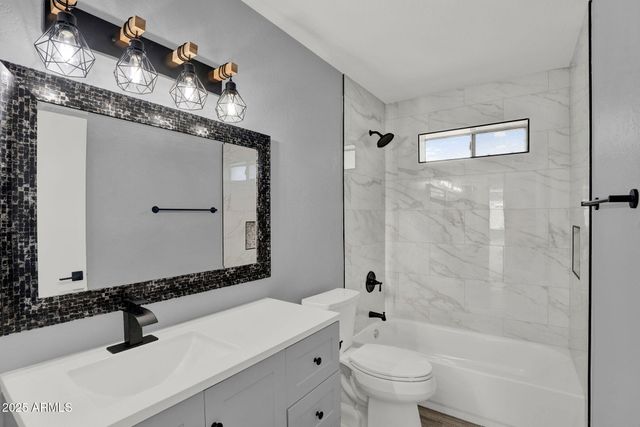 7001 W NORTH Lane, Peoria, AZ 85345