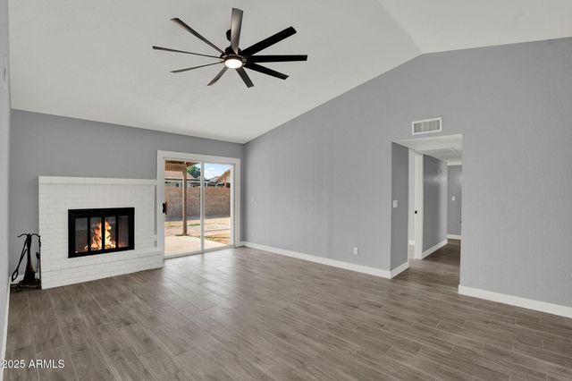 7001 W NORTH Lane, Peoria, AZ 85345